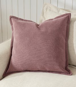 max cushion plum 50x50