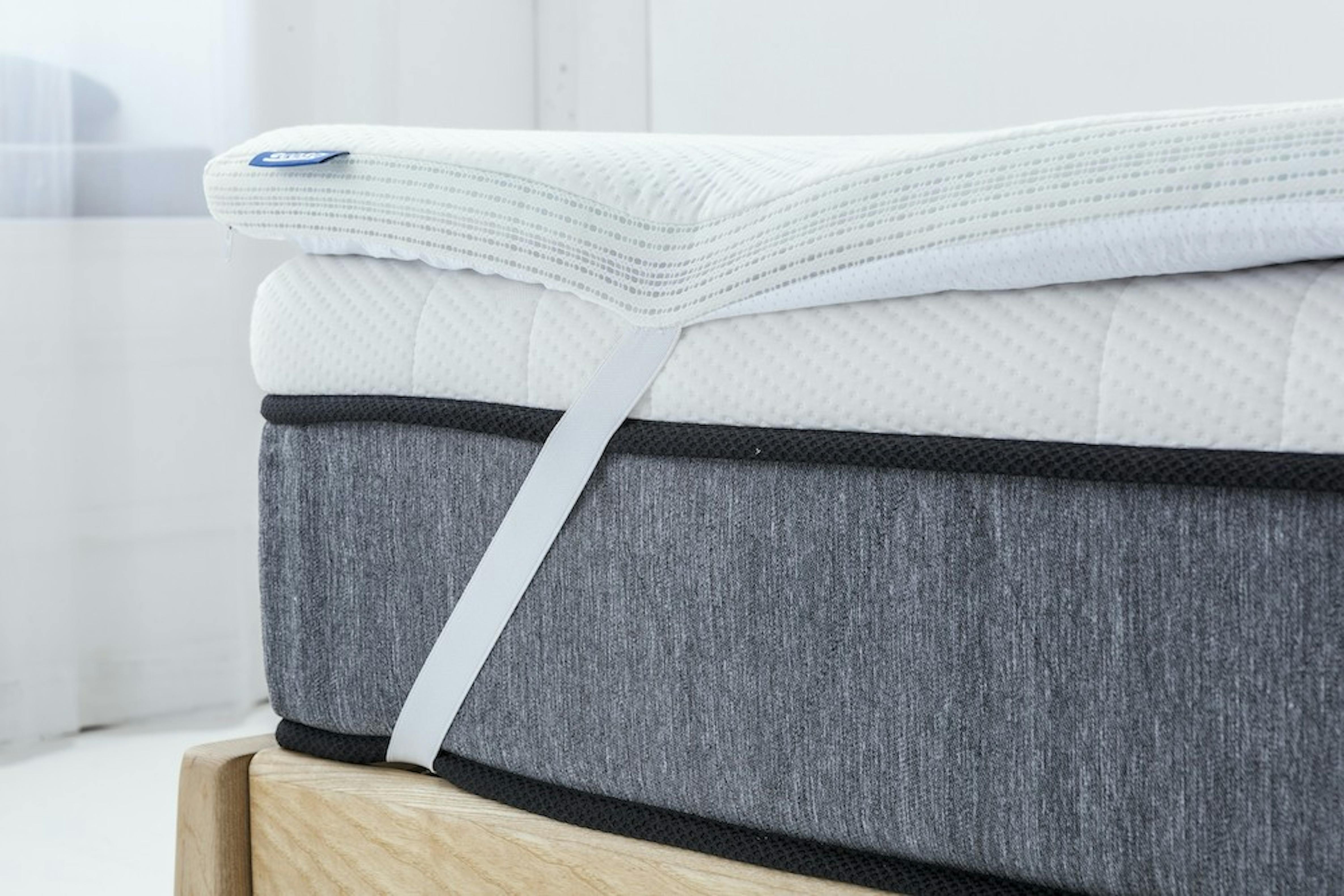Everything You Need to Know About Memory Foam Mattress Toppers