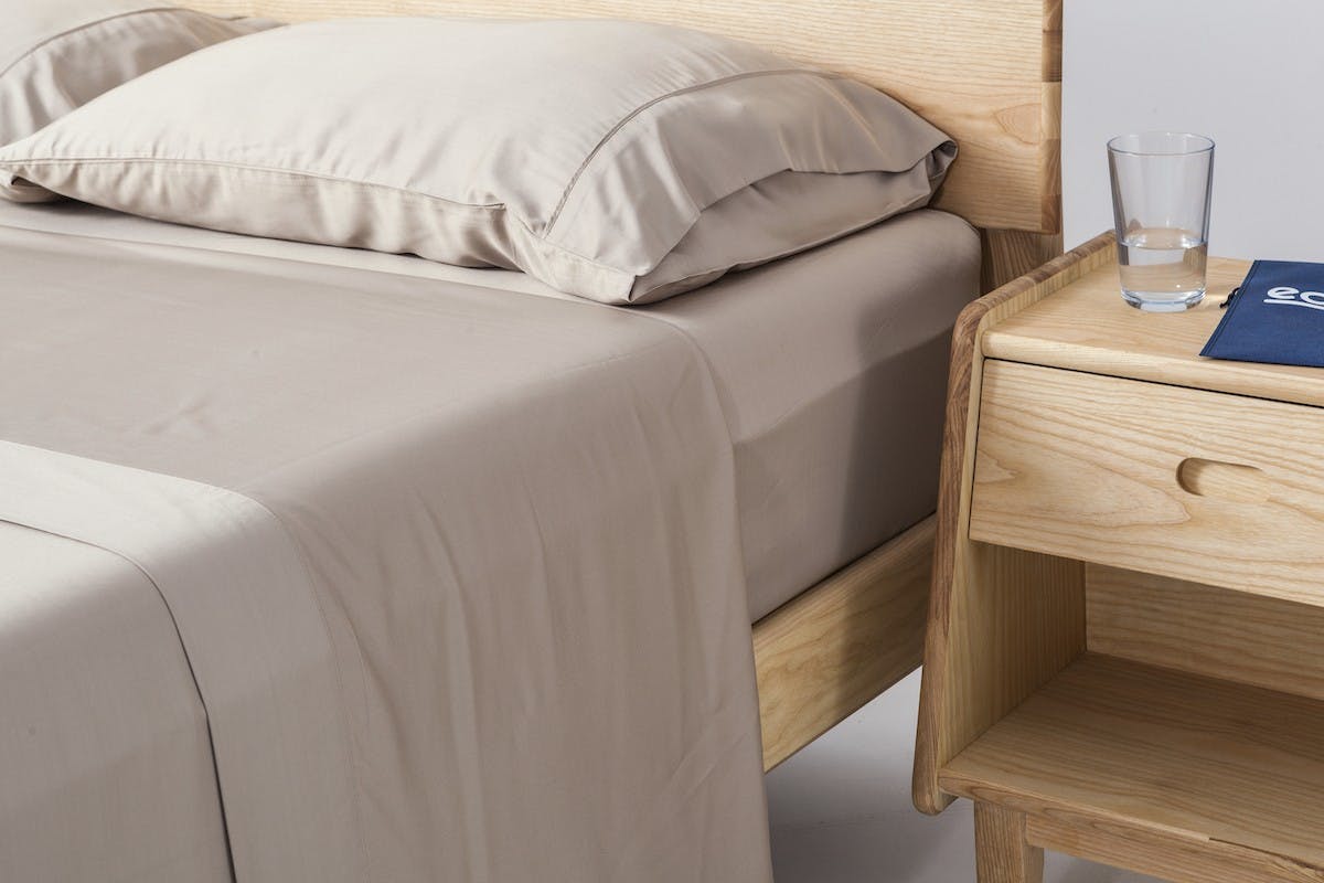 The Top Sheet Debate Is it Necessary?